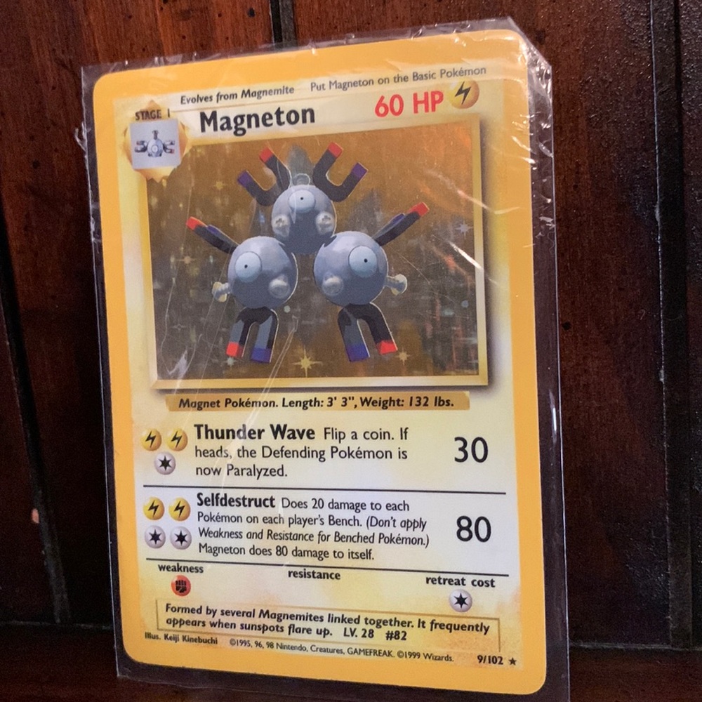 Pokémon Rare Magneton Hologram Card Rare Nintendo Creatures Gamefreak Pokeman